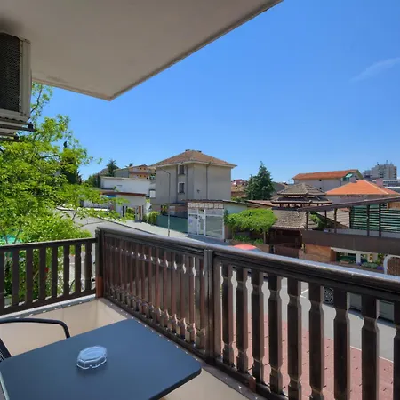 Globus Gasthof Kiten (Burgas)