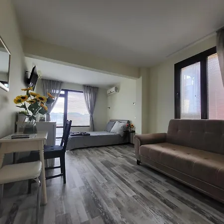 Guest house Globus Kiten 2*