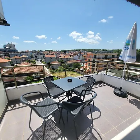 Guest house Globus Kiten 2*