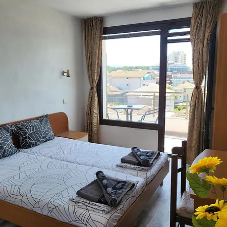Guest house Globus Kiten