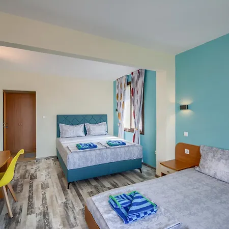 Globus Πανσιόν 2*