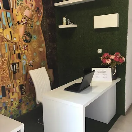 Globus Гостевой дом 2*