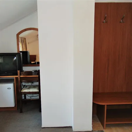 Globus Kiten 2*
