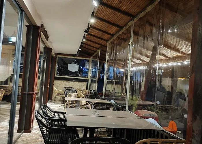 Globus Penzion Kiten (Burgas)