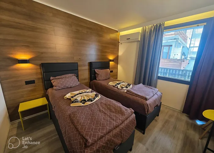 Globus Penzion Kiten (Burgas)