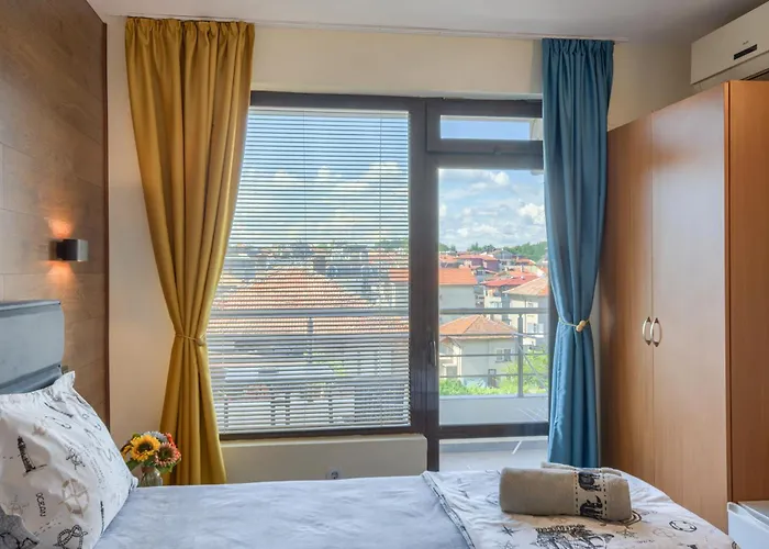 Globus Penzion Kiten (Burgas)